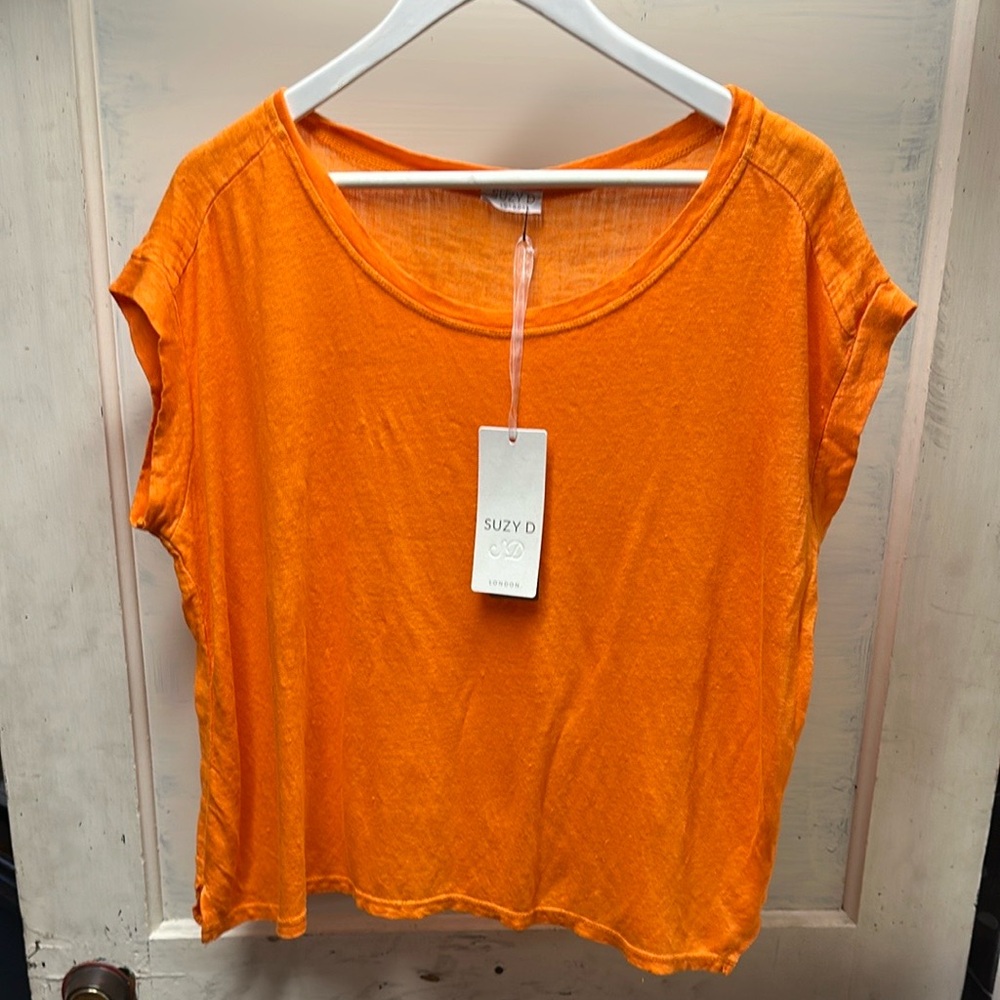 NWT Suzy D Tee